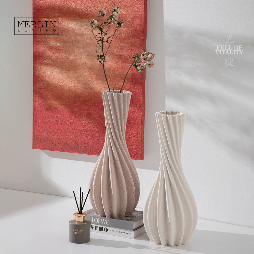 3D Printing Sand Glaze White Ceramic Vase by Merlin Living (5)
