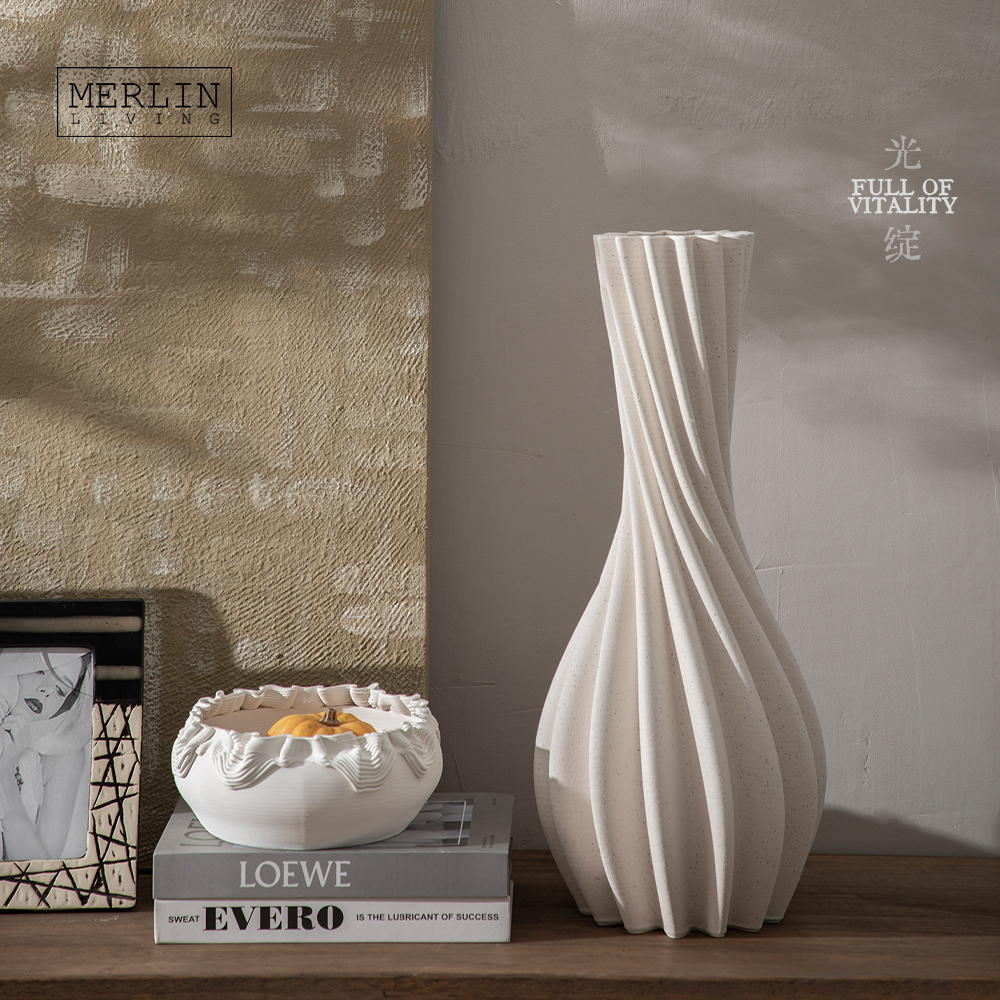 3D Printing Sand Glaze White Ceramic Vase by Merlin Living (8)