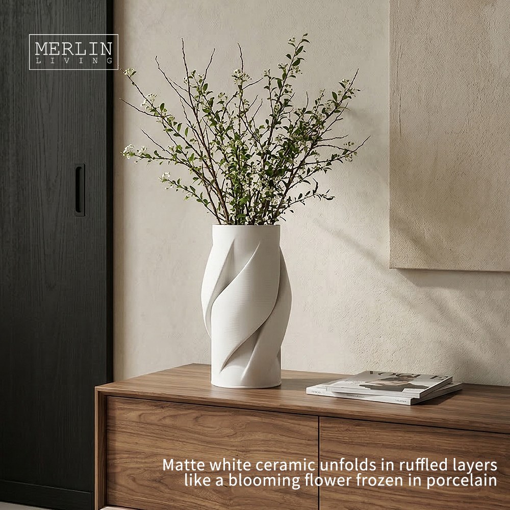3D Printing White Ceramic Wedding Flower Vase Decor by Merlin Living (1)