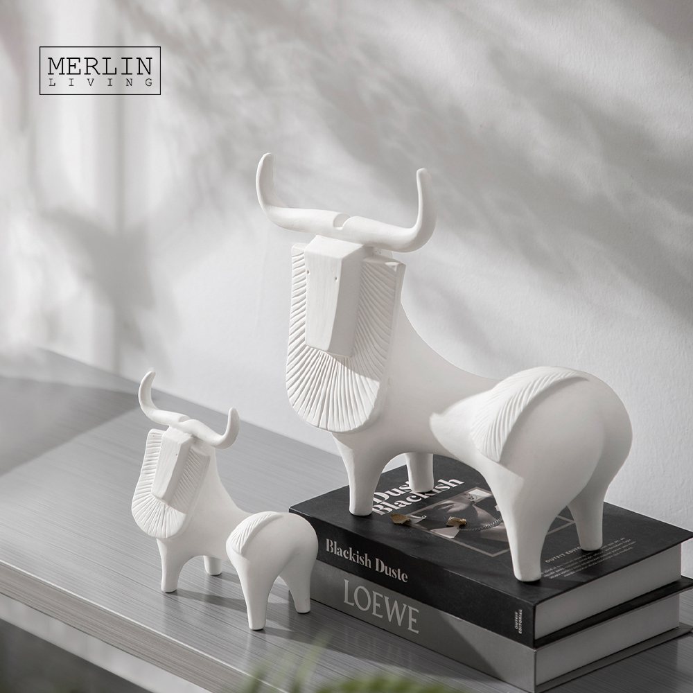 Ceramic cow ornaments tabletop decoration for home Merlin Living (3)
