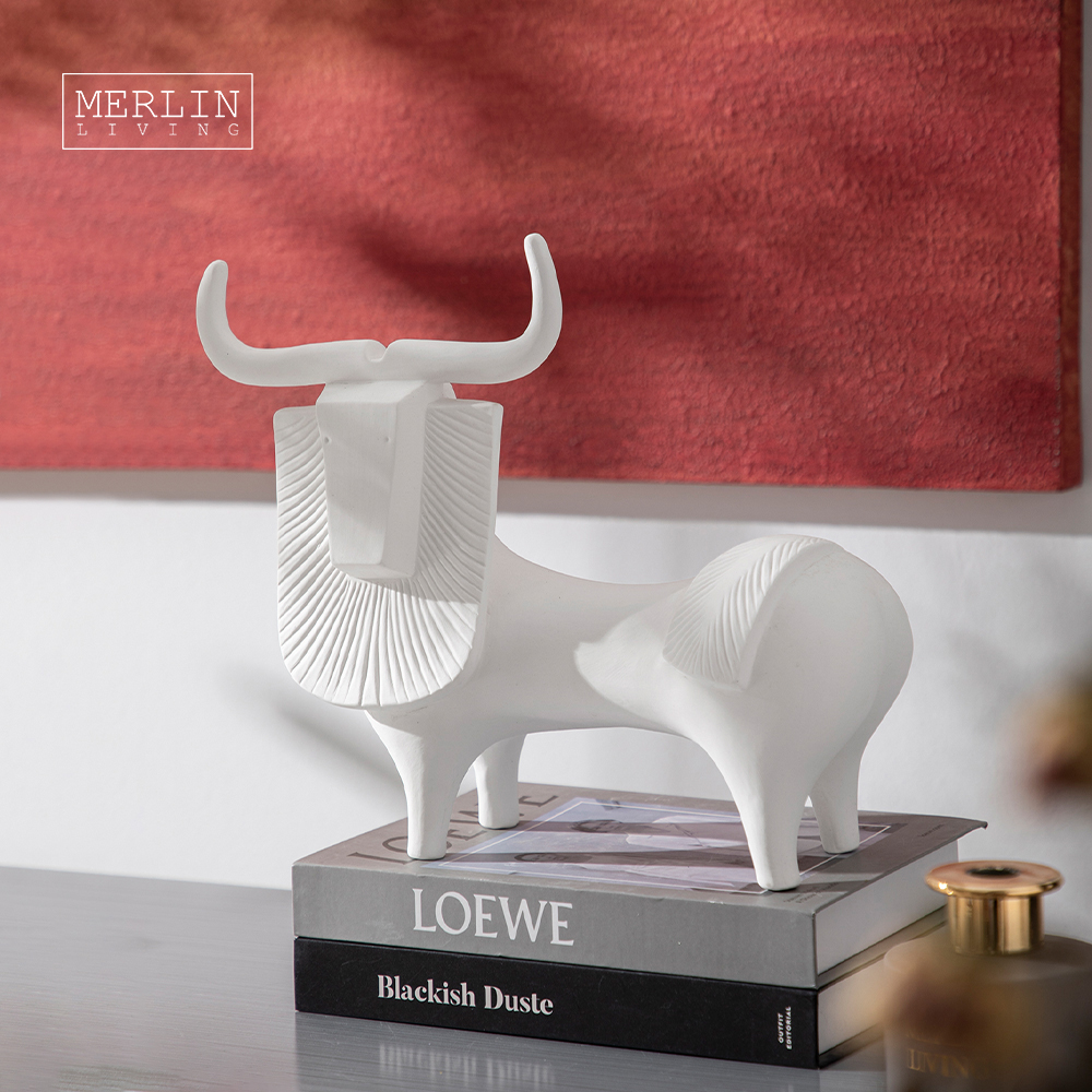 Ceramic cow ornaments tabletop decoration for home Merlin Living (5)