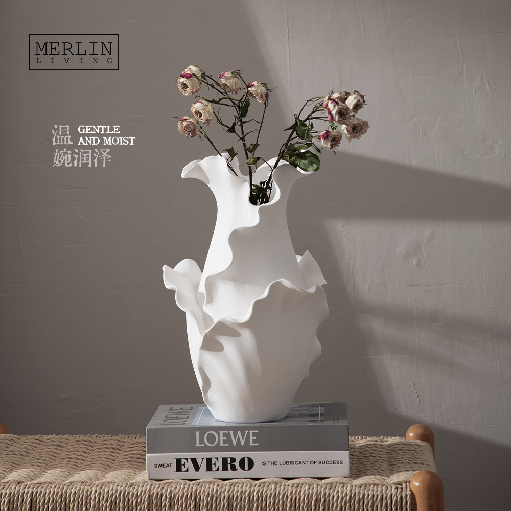 Handmade Ceramic Bud Vase Pinch Edge by Merlin Living (3)