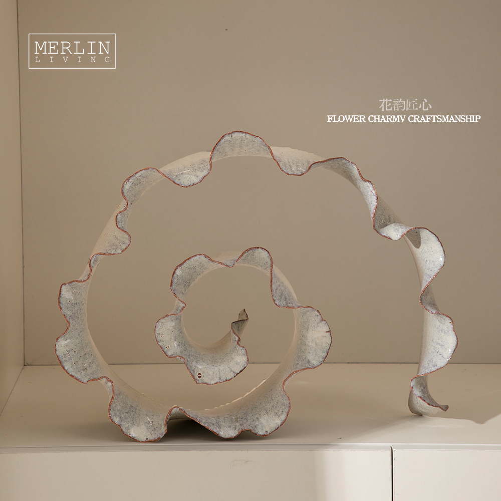 Merlin Living Handmade Craft Skirt White Ceramic Ornament (1)