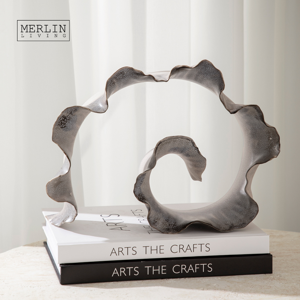 Merlin Living Handmade Craft Skirt White Ceramic Ornament (4)